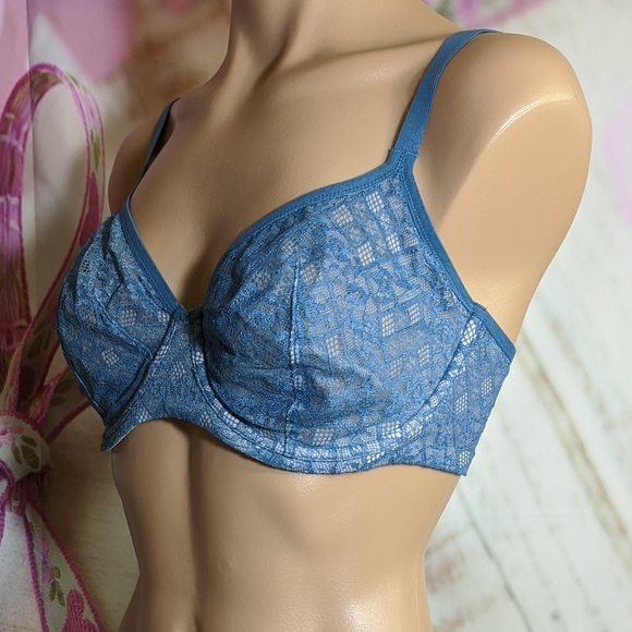 VS BBV Unlined Lace Bra Underwire - Picture 1 of 8